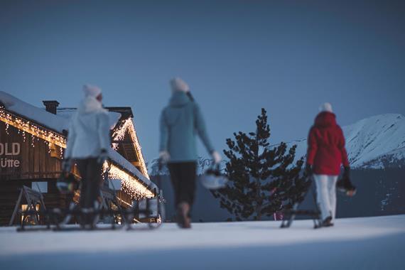 Skifahren im Flutlicht