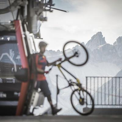 Giro Enduro Bike Tour Drei Zinnen Dolomiten