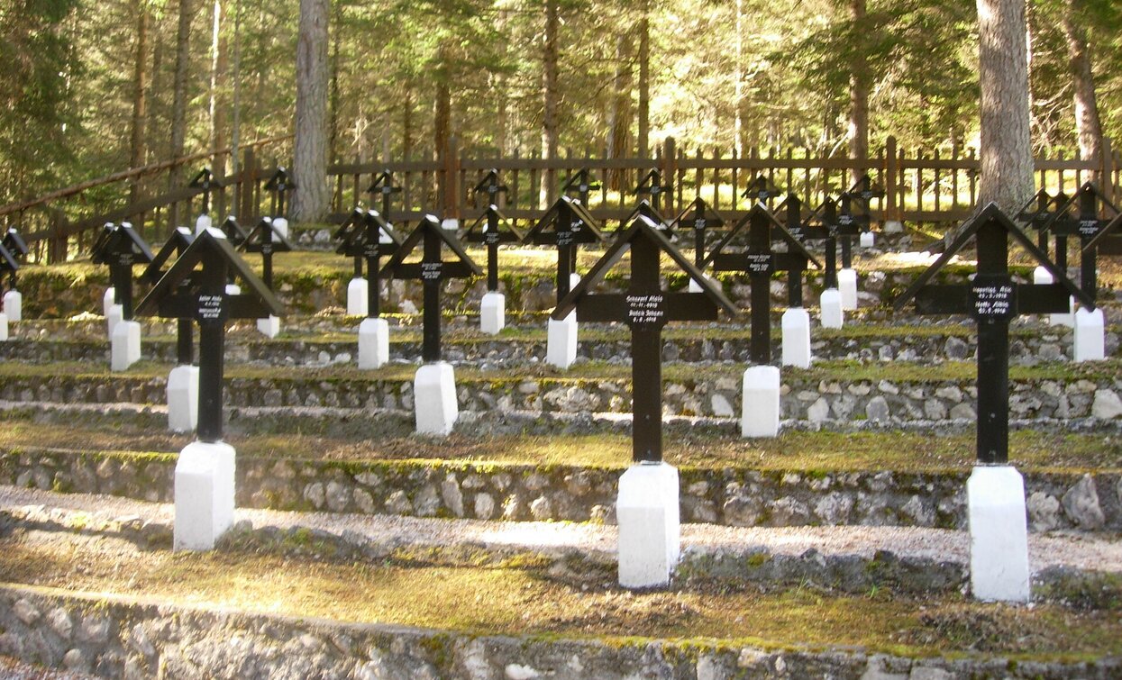 war cemetery | © © TvToblach, Dobbiaco war cemetery | © © TvToblach, Dobbiaco